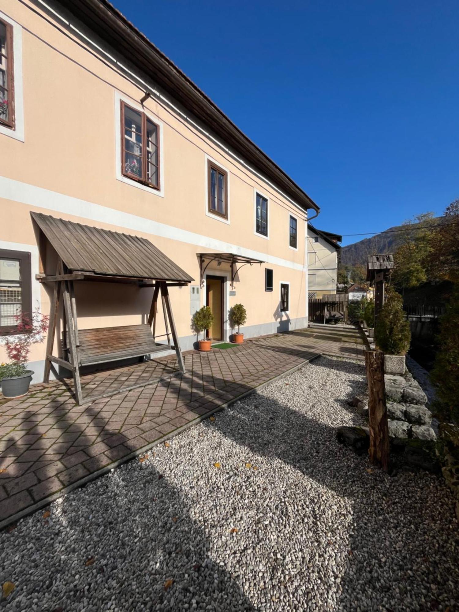 Apartma Na Starem Placu Idrija Εξωτερικό φωτογραφία